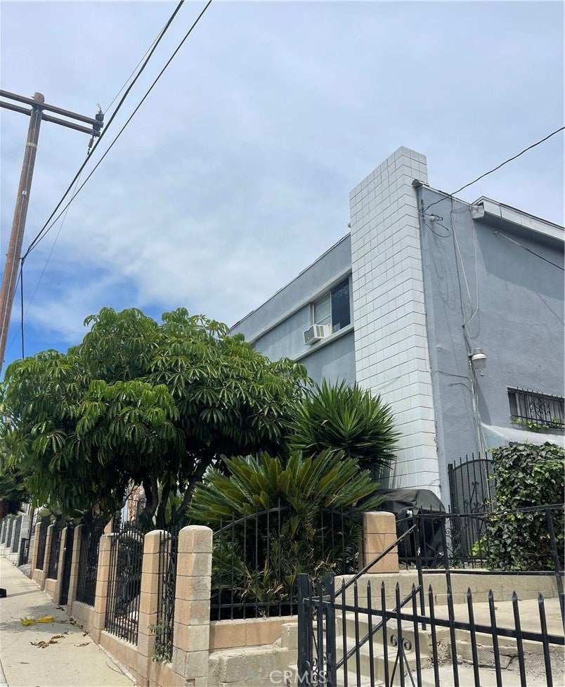 304 N Market