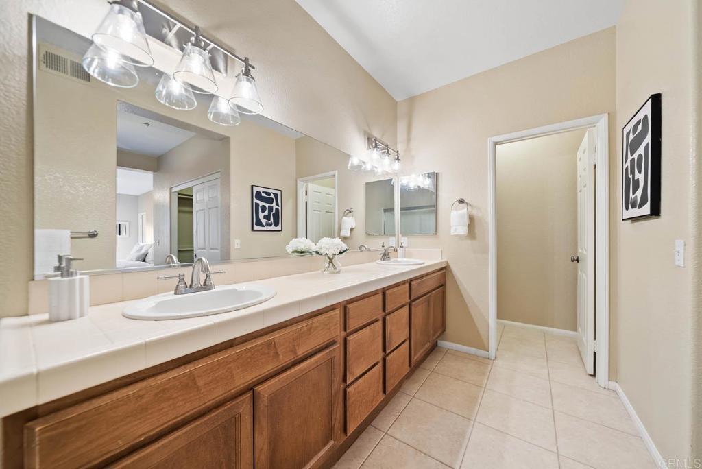 BDCC Fairway Villas (31206) - Residential