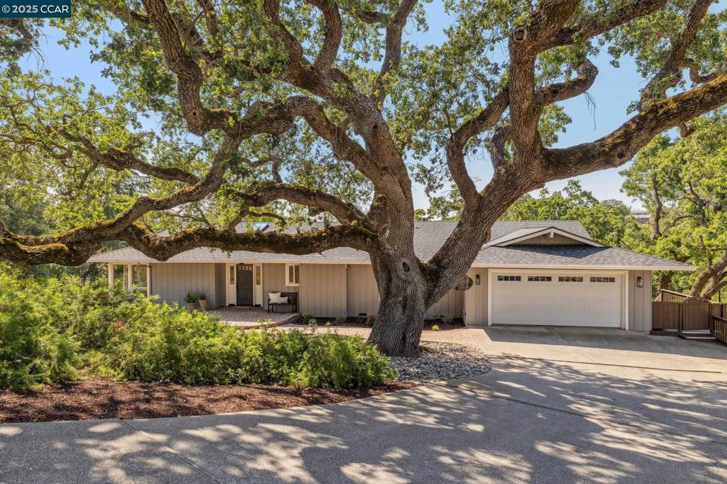 Open Sunday 2-4. An expansive turn-key remodeled home with a little bit of everything - open floorplan with great spaces for both teens & young children to play and hang out, endless outdoor space for cul-de-sac play, pick-up games of basketball on the sports court, or unwinding in the private backyard. Modern layout with home office spaces, chef's kitchen open to great room, and room for family/friends to come visit. This idyllic property is both serene while also being right in the center of all Burton Valley has to offer!