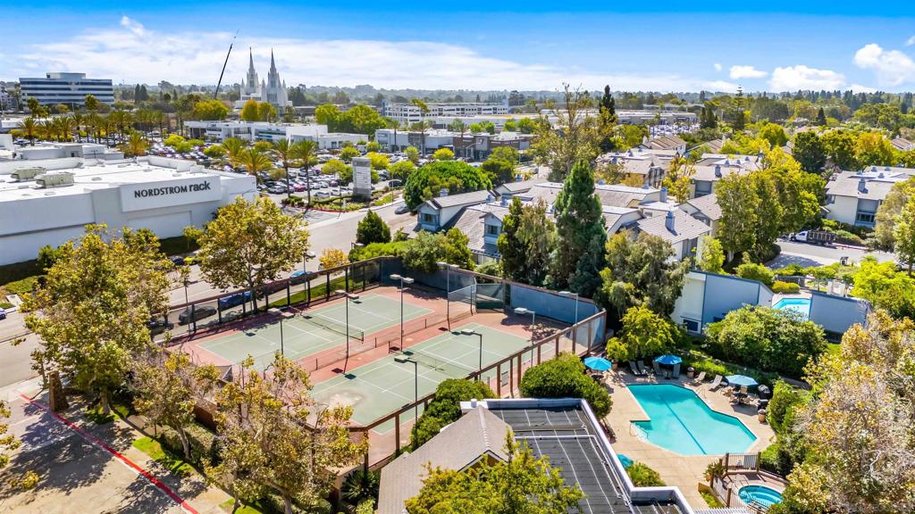 8870 Villa La Jolla Dr 210