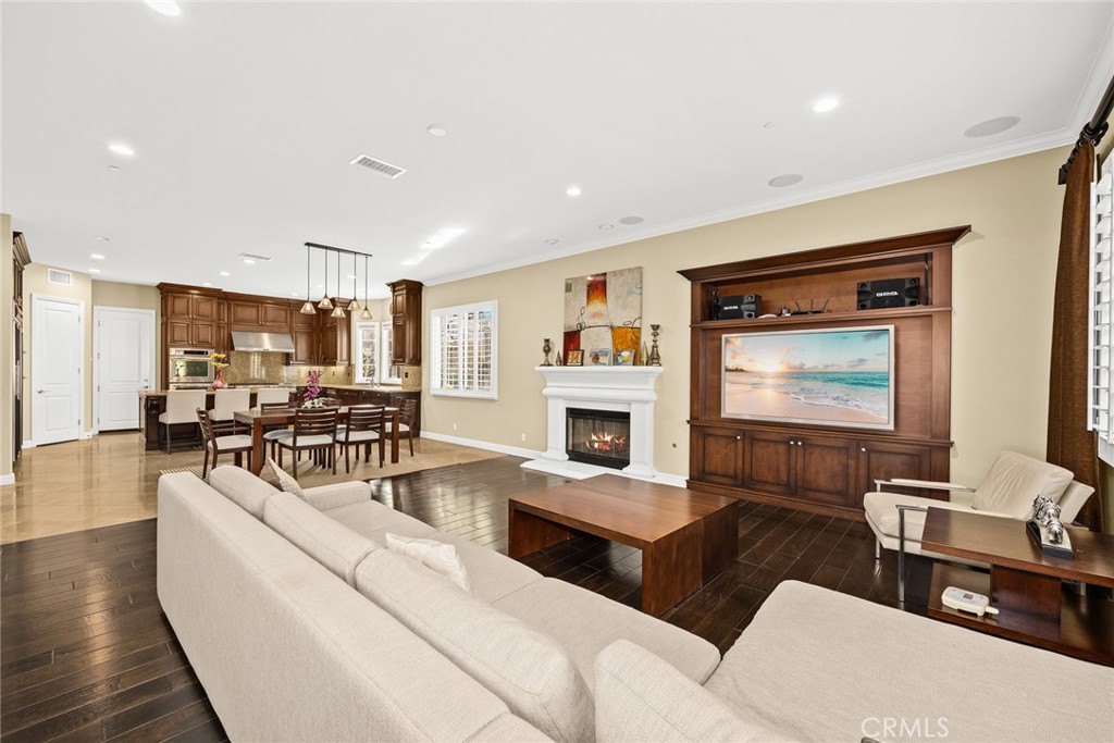 Vista Del Verde - Residential