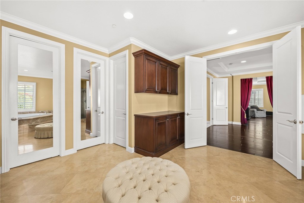 Vista Del Verde - Residential