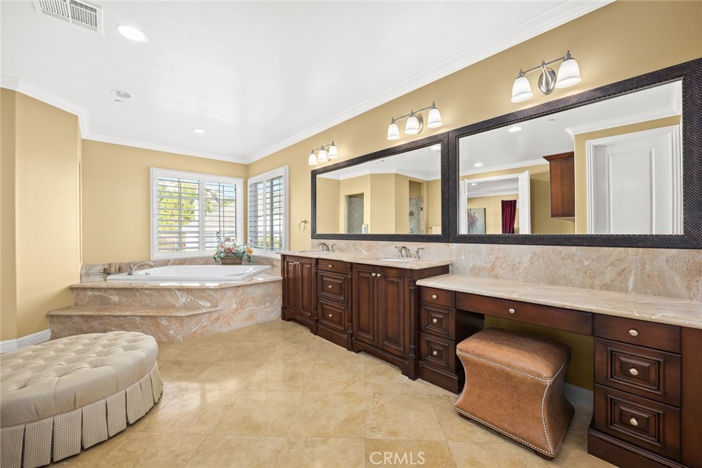 Vista Del Verde - Residential