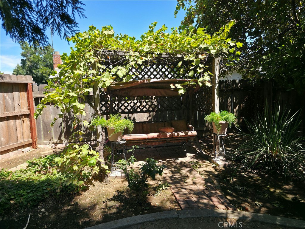 1605 Scott Place