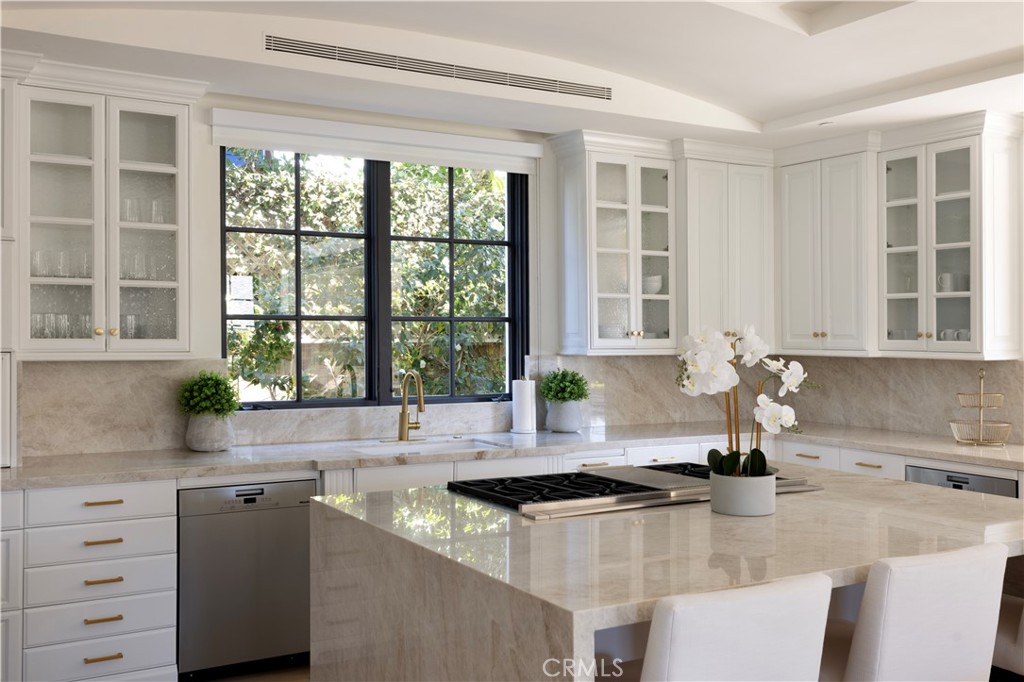 Shore Cliffs (SHOR) - Residential Lease