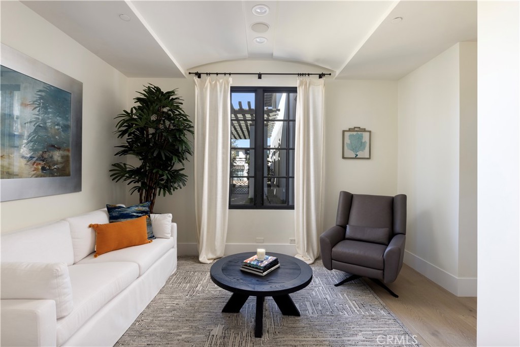 Shore Cliffs (SHOR) - Residential Lease