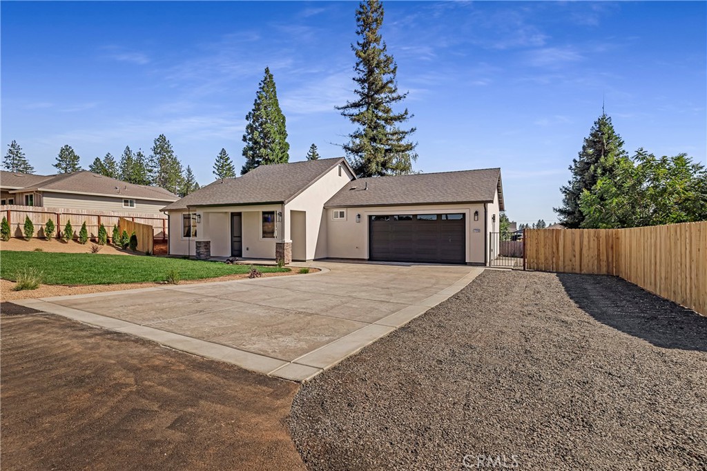Welcome to this dream house. Fully landscaped front yard and fenced. Located on a quiet court with nice scenery of the mountains in the background . Walking into the home you will be greeted with a open layout. With a nice warm fireplace in the living room. Home Features 2 bedrooms 2 full baths. Lots of upgraded to many to list, paid off solar, RV parking for your toys. This home has it all. Don't wait to see it.