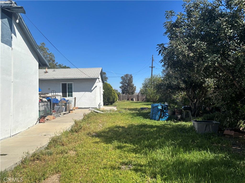 Photo of 8005 Oleander Ave, Fontana, CA 92336 (MLS # IV26056470)