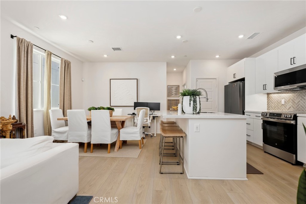 154 Ruby Rd