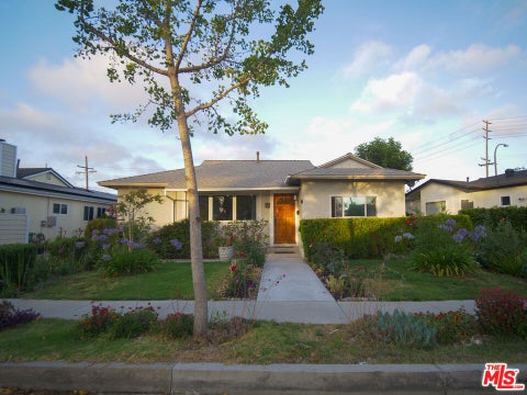 Photo of 11364 Malat Way, Culver City, CA 90230 (MLS # 26842217)
