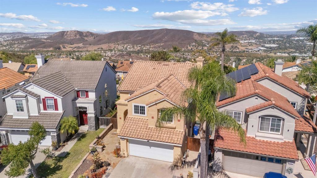 2462 Bear Rock Gln