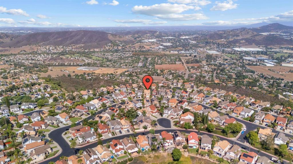 2462 Bear Rock Gln GLN, Escondido CA 92026