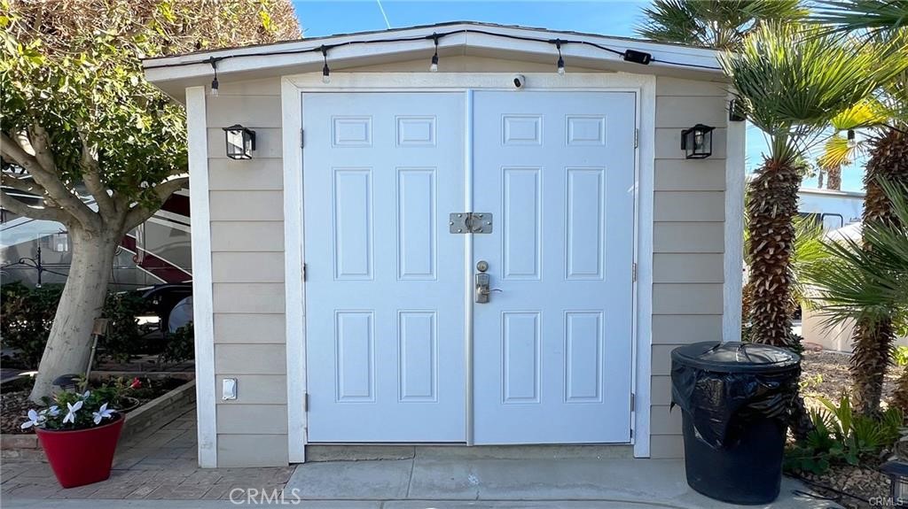 Desert Shadows RV Resort (33619) - Manufactured In Park