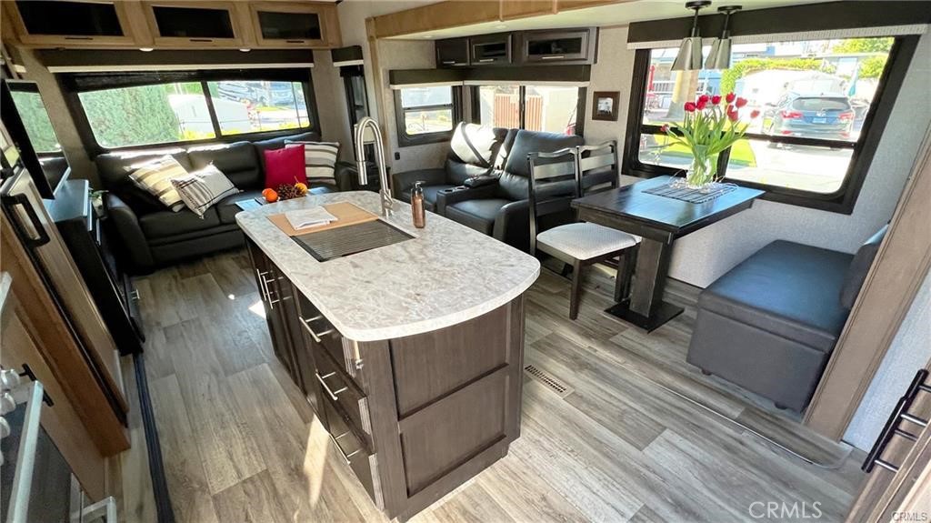 Desert Shadows RV Resort (33619) - Manufactured In Park