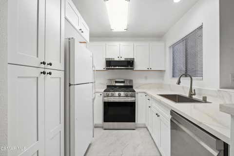 Photo of 2304 Archwood Lane #92, Simi Valley, CA 93063 (MLS # 226003381)
