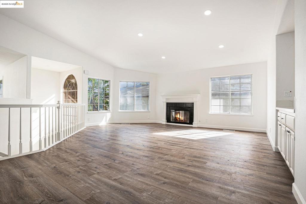 EL SOBRANTE VLY - Residential