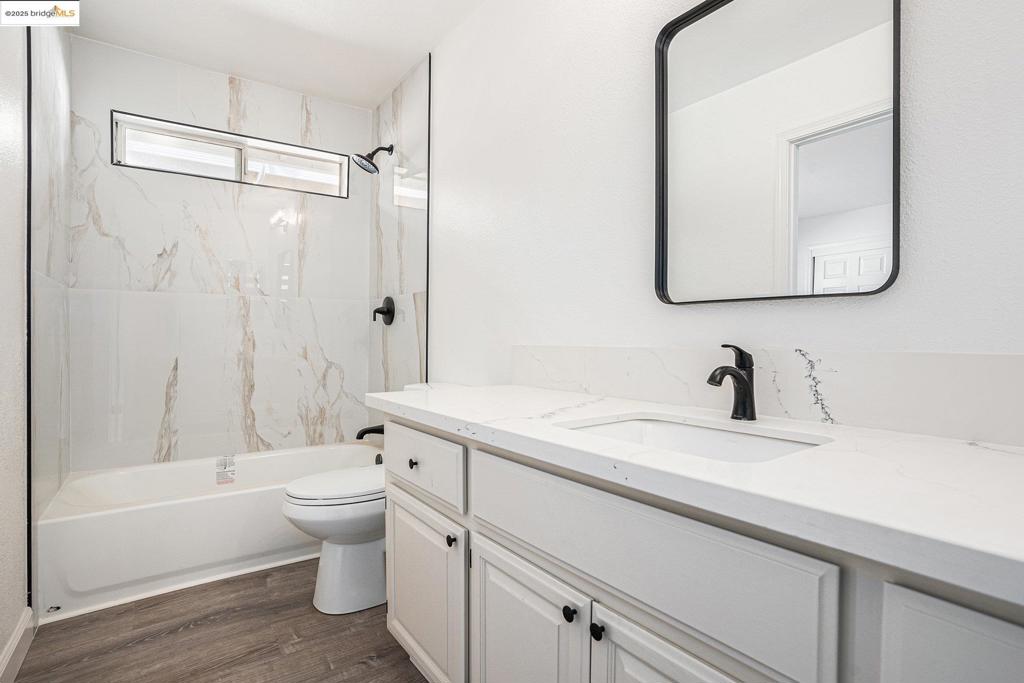 EL SOBRANTE VLY - Residential