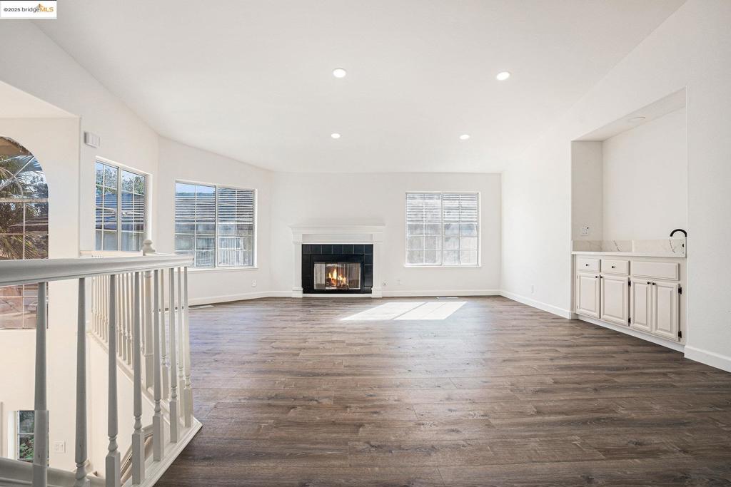 EL SOBRANTE VLY - Residential