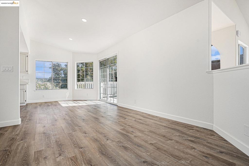 EL SOBRANTE VLY - Residential