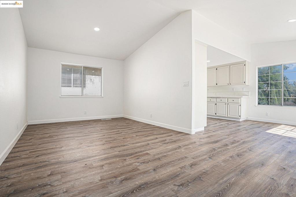 EL SOBRANTE VLY - Residential