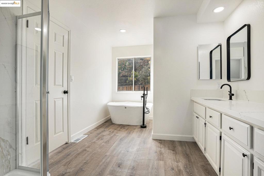 EL SOBRANTE VLY - Residential