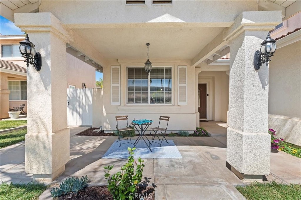 24320 Calle Estancia