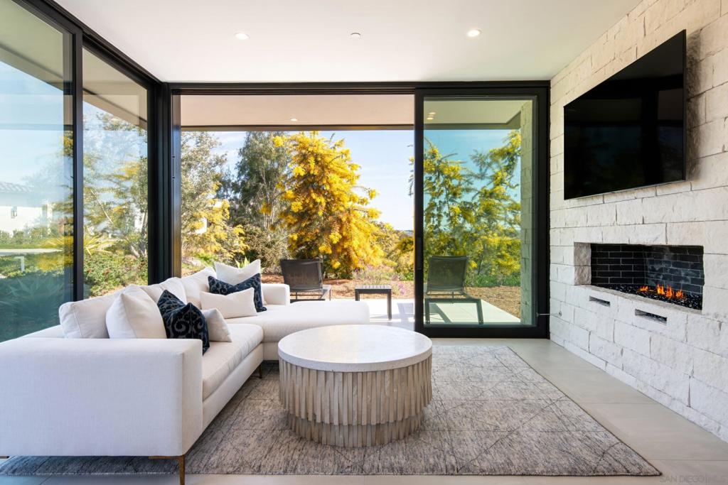 Rancho Santa Fe - Residential