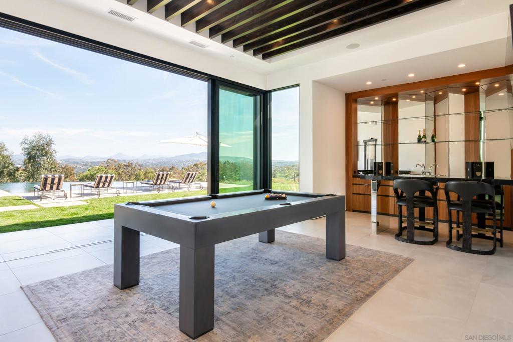 Rancho Santa Fe - Residential