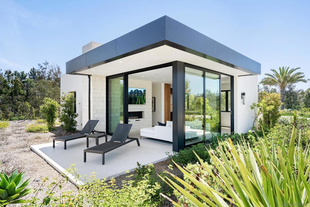 Rancho Santa Fe - Residential