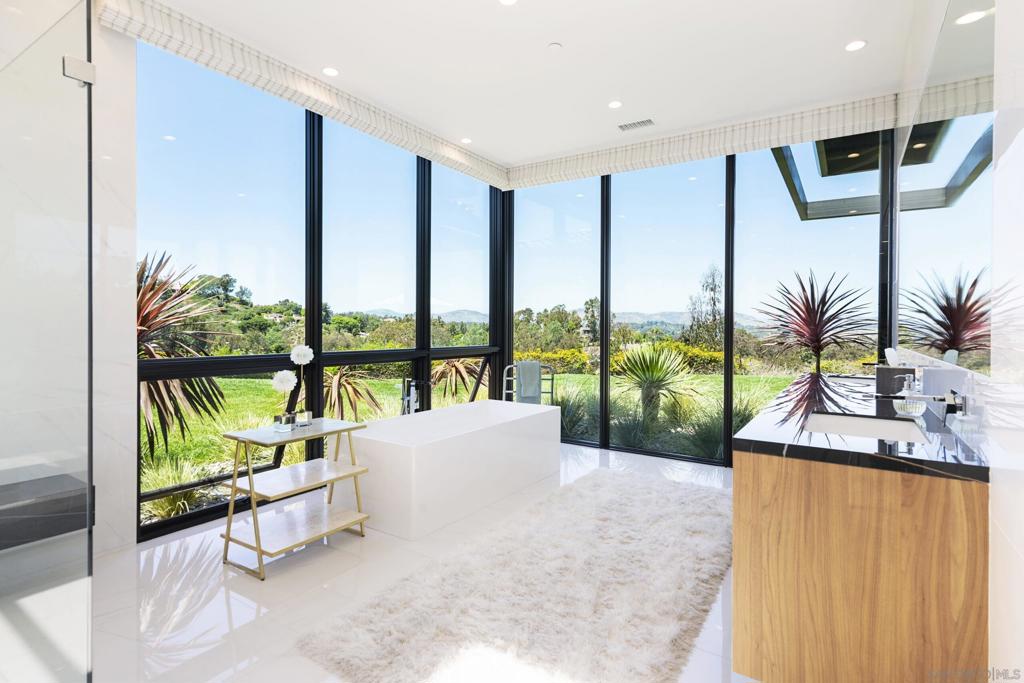 Rancho Santa Fe - Residential