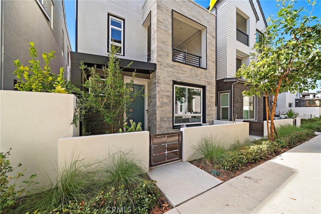 230 Abacus, Irvine CA 92618