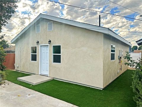 Photo of 7642 Arnett St #A, Downey, CA 90241 (MLS # DW25249149) Photo of 7642 Arnett St #A, Downey, CA 90241 (MLS # DW25249149)