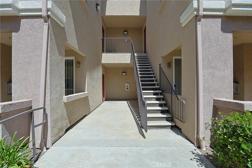 41410 Juniper Street 2613
