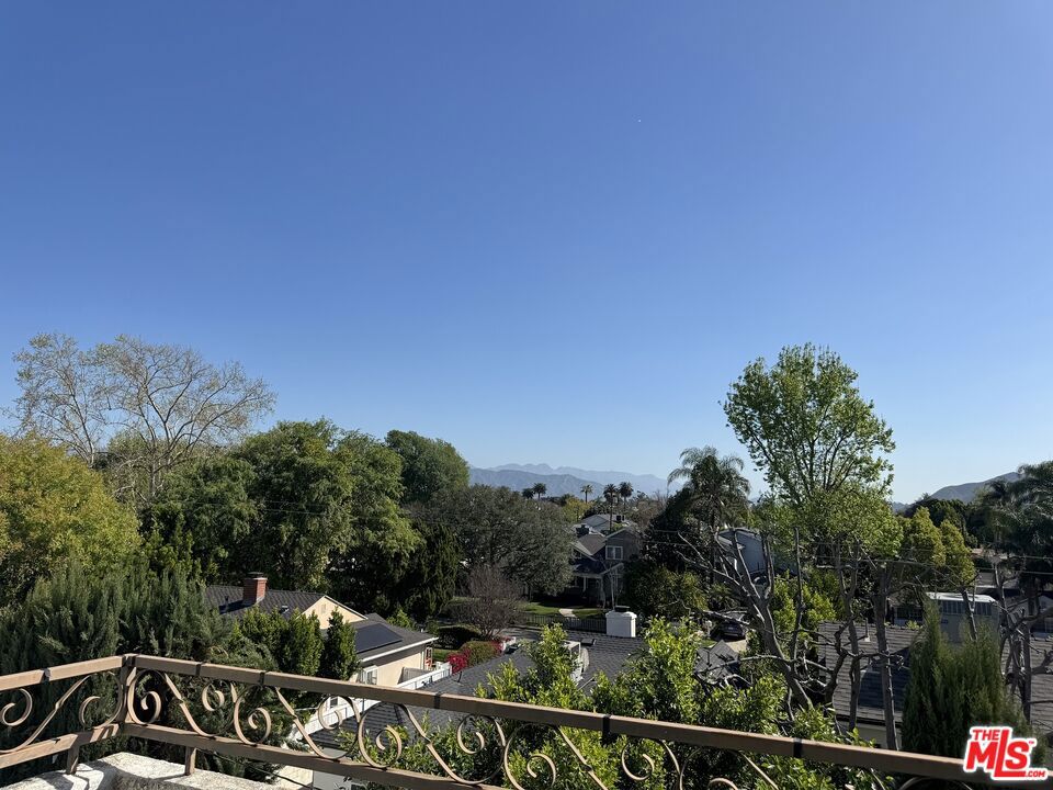 4324 Troost Avenue 303