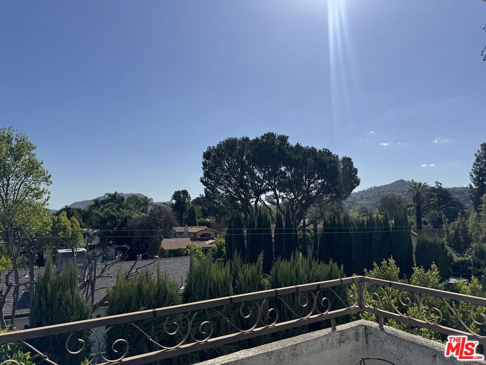 4324 Troost Avenue 303