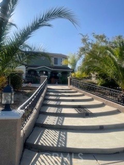 18689 Hawkhill Perris CA 92570