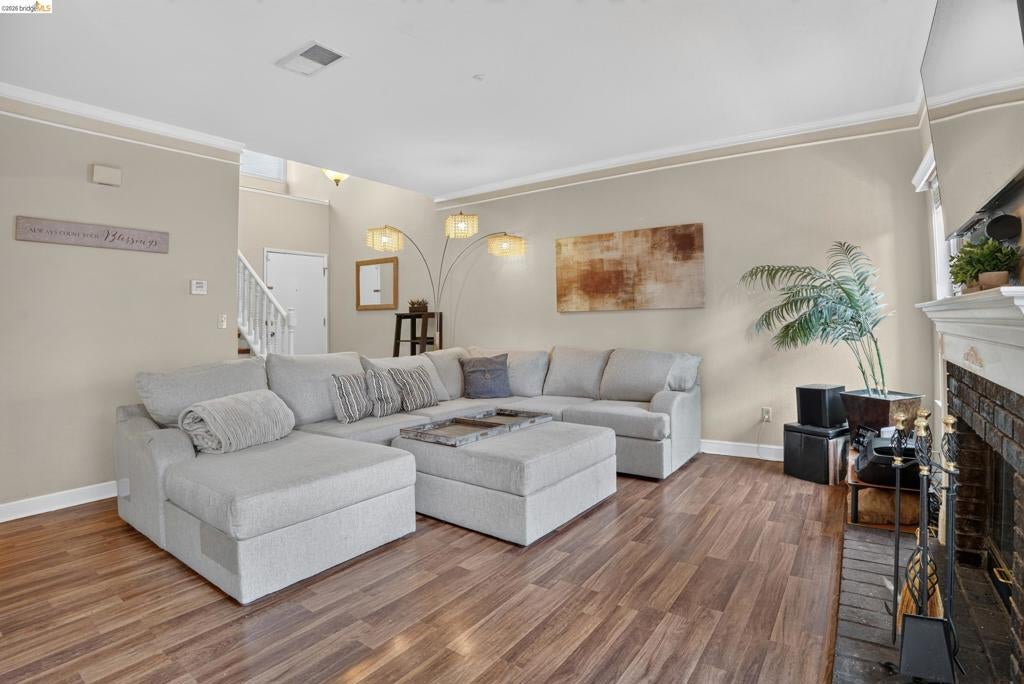 113 Harris Cir