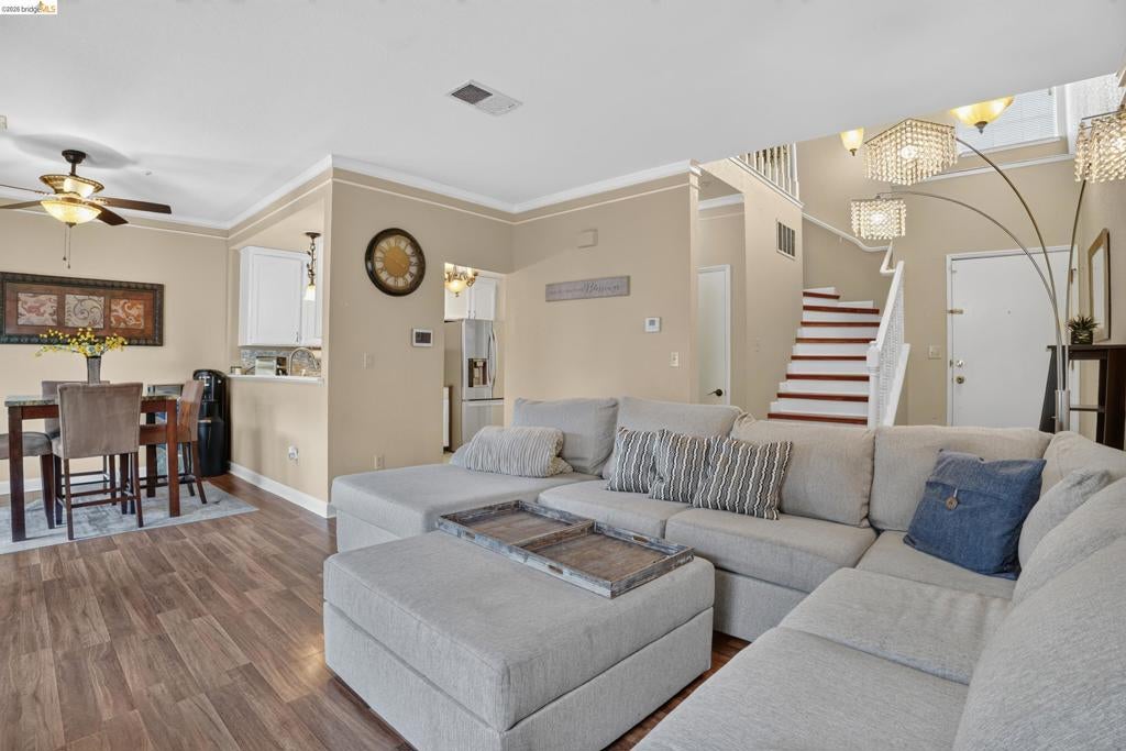 113 Harris Cir