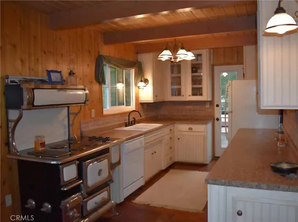 518 Mountain View