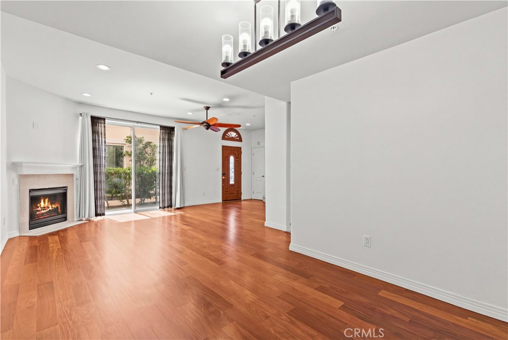 4732 Radford Avenue 8