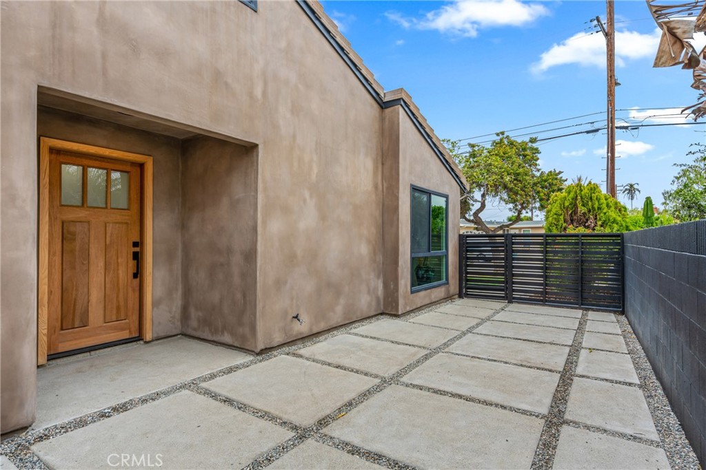 720 Coastline Drive