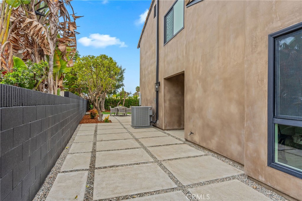 720 Coastline Drive
