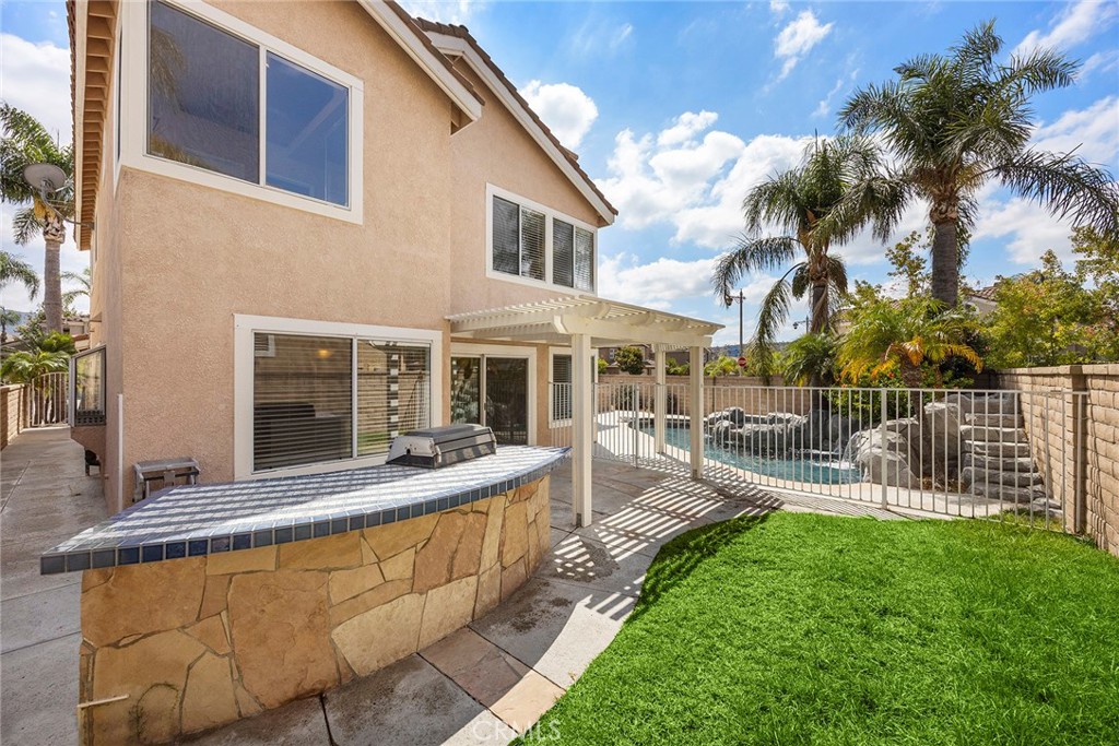 744 S Morningstar Drive