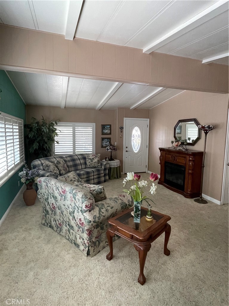 686 Wood Lake Drive 8