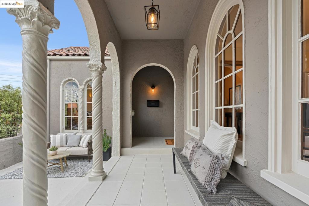 ROCKRIDGE - Residential