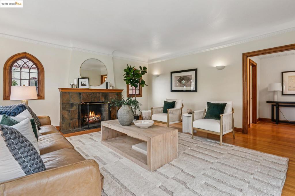 ROCKRIDGE - Residential
