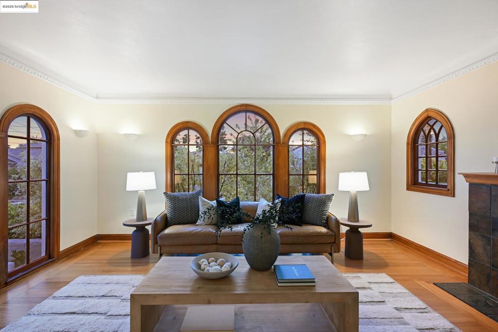 ROCKRIDGE - Residential