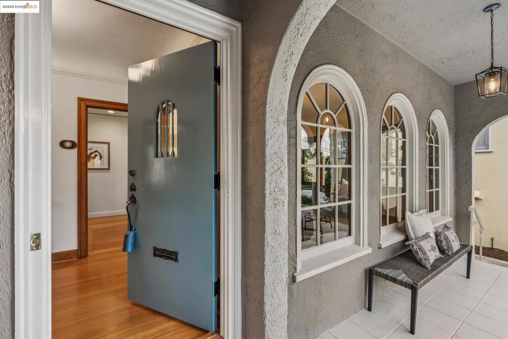 ROCKRIDGE - Residential