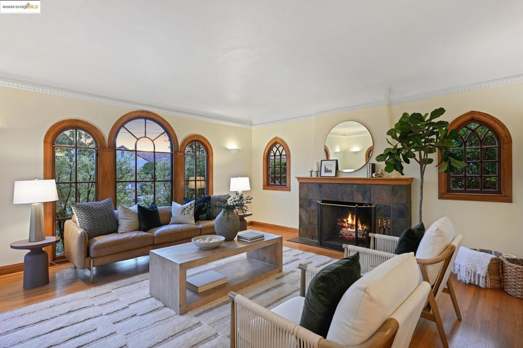 ROCKRIDGE - Residential