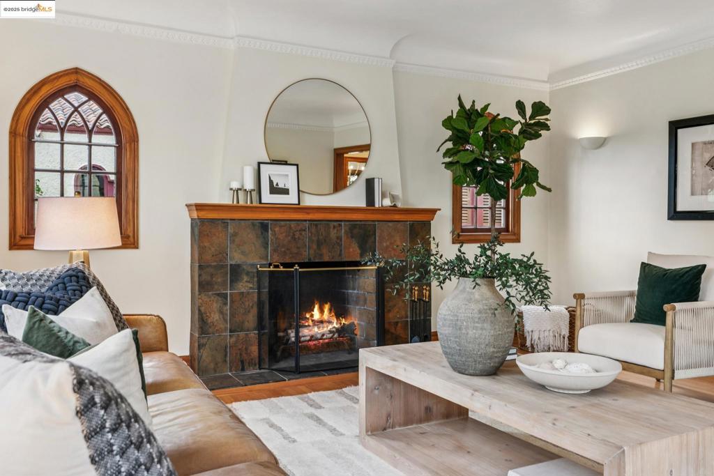ROCKRIDGE - Residential